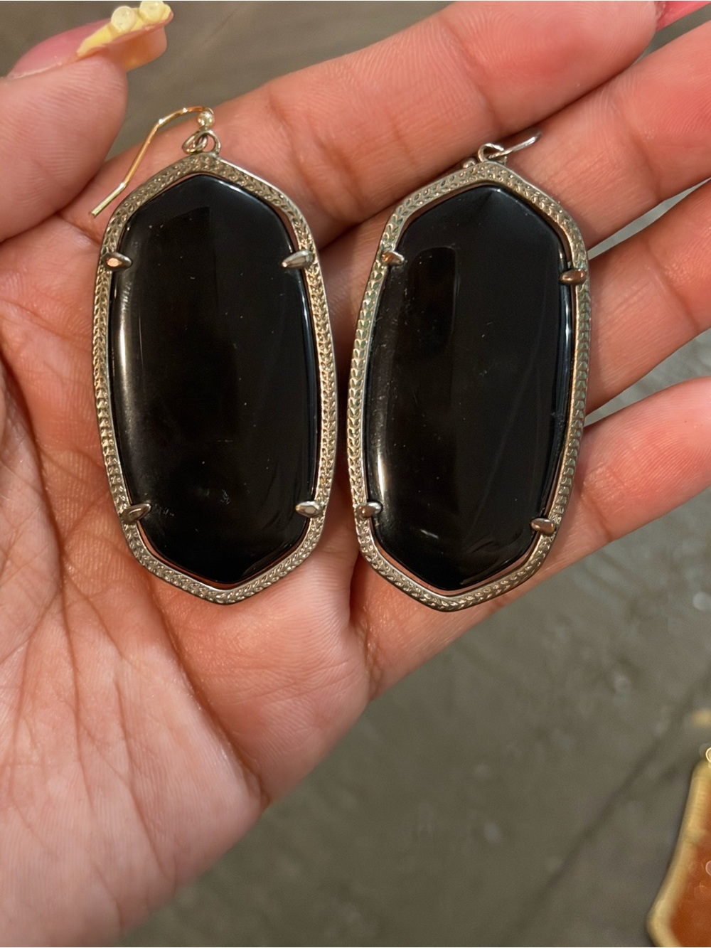 Kendra Scott Danielle Black Onyx Large Drop Earrings - Designer Style